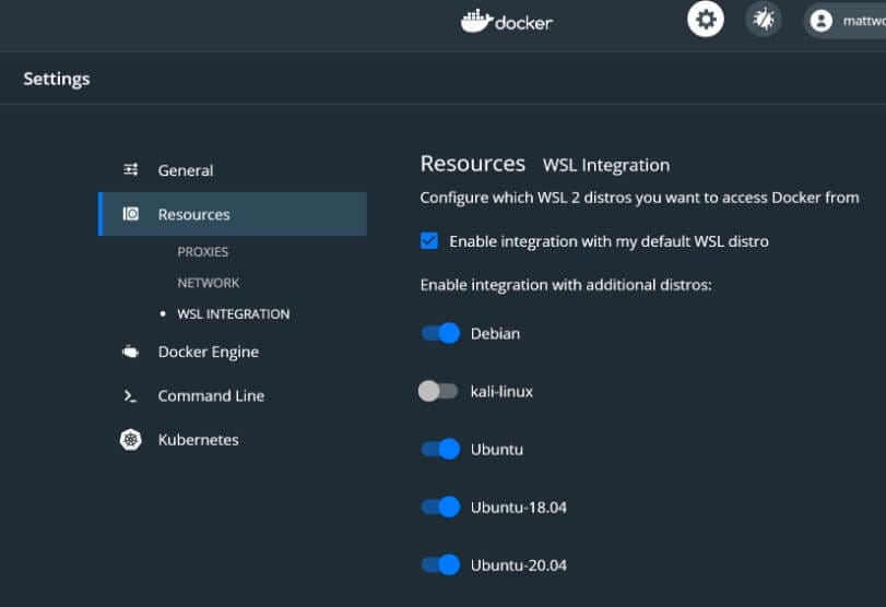 شاشة إعدادات برنامج Docker Desktop على ويندوز لتخصيص موارد الحاويات وضبط خيارات التشغيل