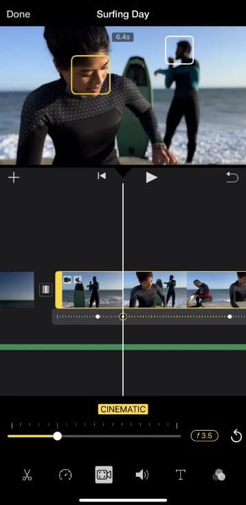 تطبيق iMovie للآيفون أثناء تعديل سرعة الفيديو وإضافة المؤثرات الصوتية