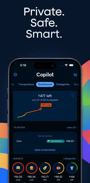 واجهة تطبيق Copilot Money للآيفون مع ميزة Private Safe Smart لحماية بياناتك المالية