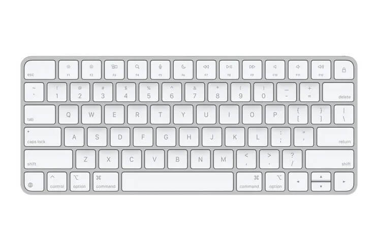لوحة مفاتيح Apple Magic Keyboard متوافقة مع iPad، تصميم أنيق باللون الأبيض مع اتصال بلوتوث.