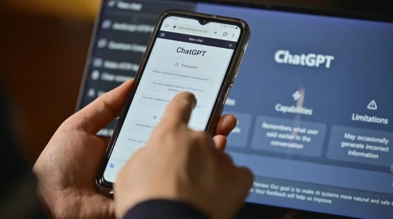 واجهة ChatGPT تعرض نتائج بحث شاملة ومفصلة حول موضوع تعليمي